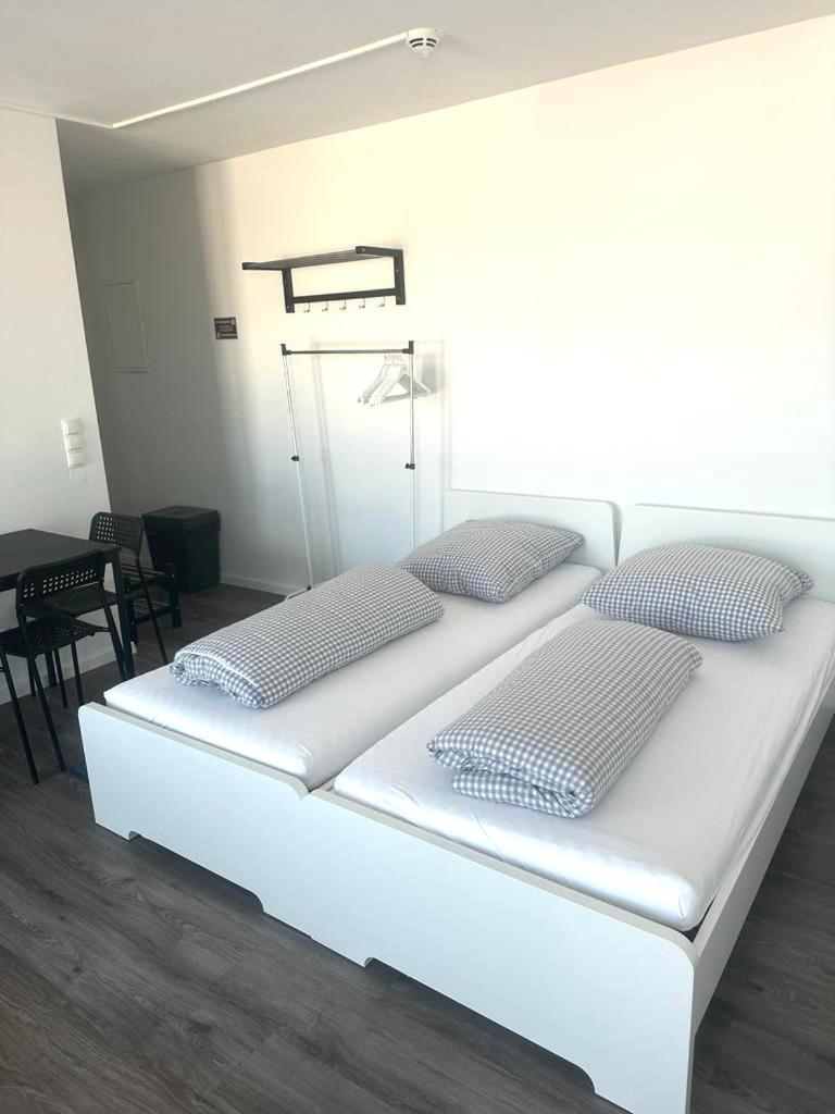 Modernes Mit Wifi, Aufzug & Kostenlos Parken El-living * Augsburg